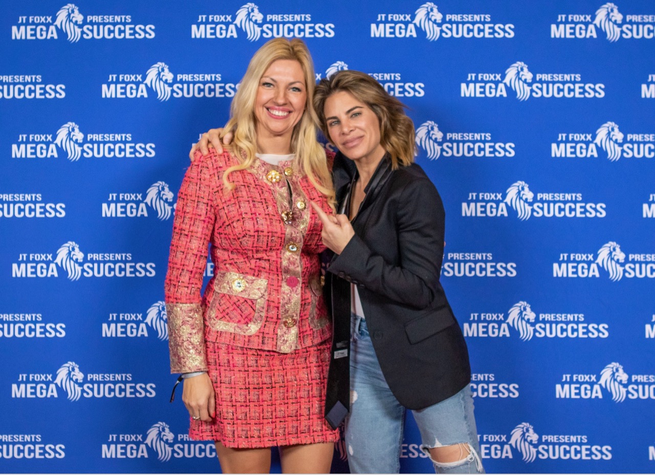 Jillian Michaels in an American Personal trainer, businesswoman, author andTV personality