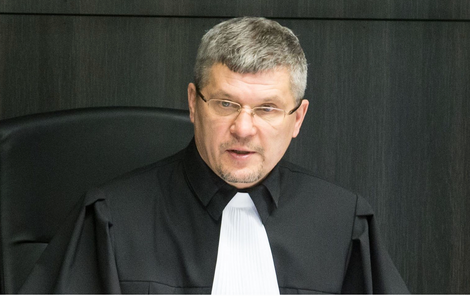 Korrumpeerunud avalik teenistuja Olev Mihkelson tuleb tagandada ametist, eirab süütuse presumptsiooni ja põhiseadust